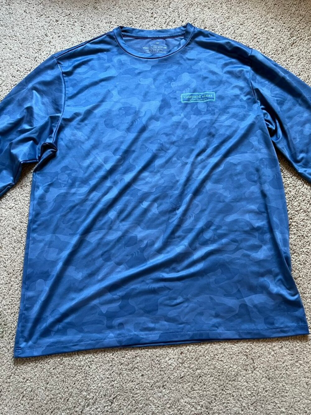 Vineyard Vines Sea Creature Camo Logo Long Sleeve Performance Shirt